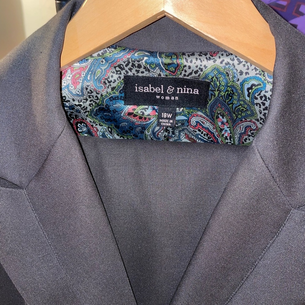 Isabel & Nina Women’s Suit